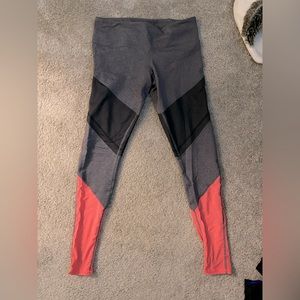 ALO YOGA LEGGINGS GREY, BLACK, ORANGE - SIZE M